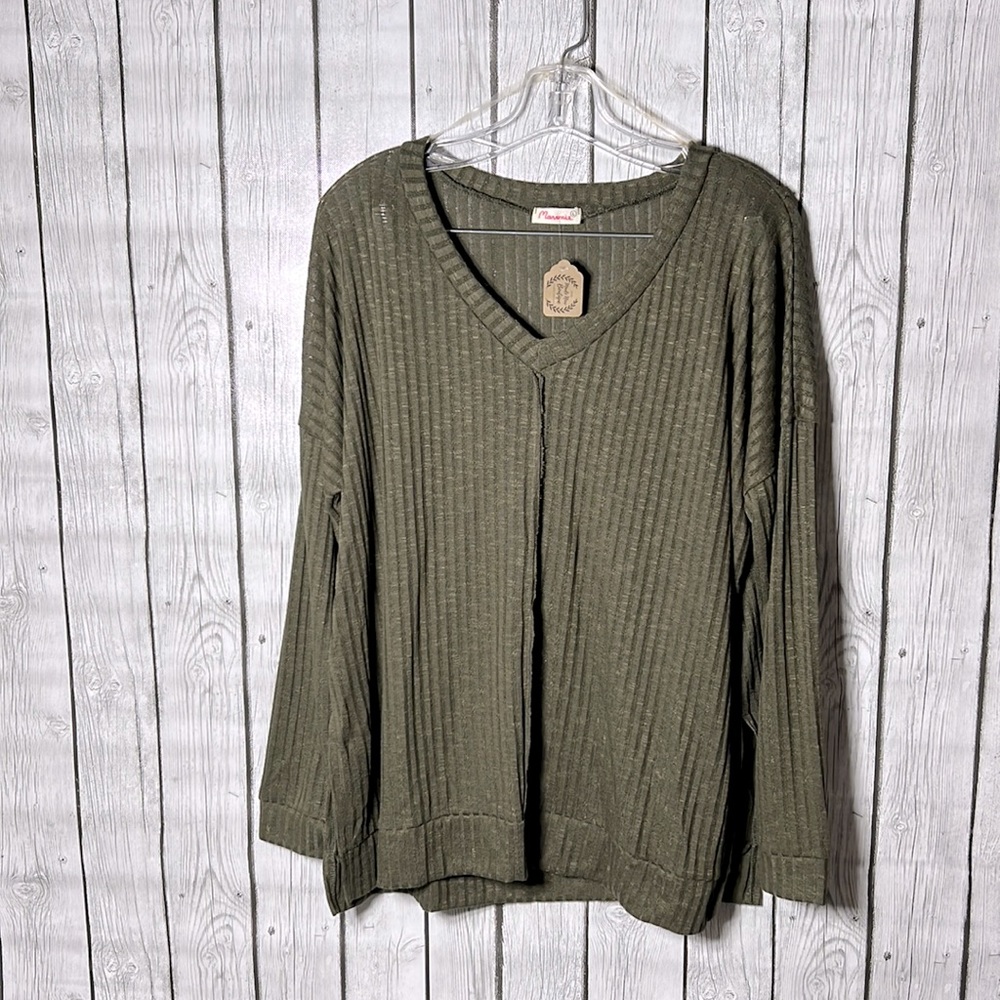 Manonie ribbed top size Large